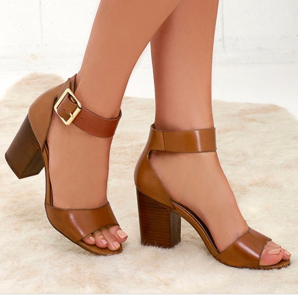 NEW Steve Madden Estoria Ankle Strap Heels